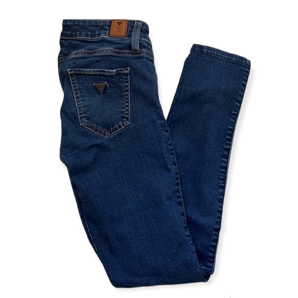 𝅺guess Mid Wash Skinny Jeans Size 25